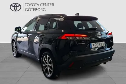 Car image 4