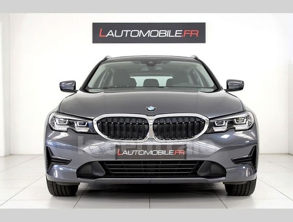 BMW 320i Touring 135 kW image number 3