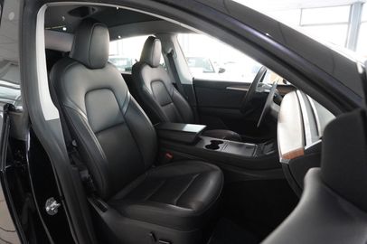Car image 41