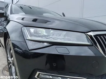 Car image 37