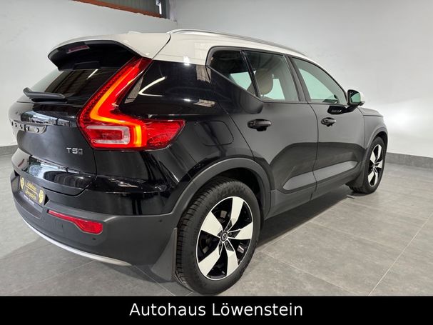 Volvo XC40 AWD Momentum 182 kW image number 3