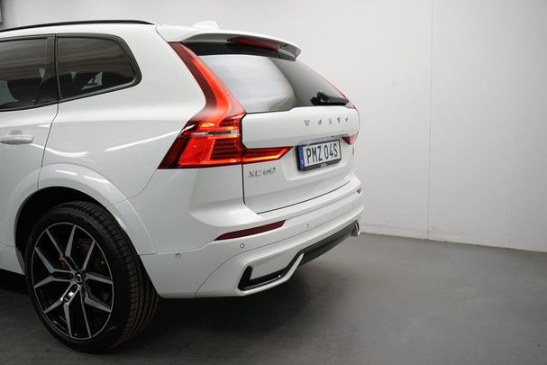 Volvo XC60 T8 Polestar Engineered AWD Recharge 302 kW image number 4