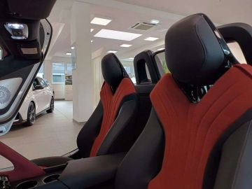 Car image 27
