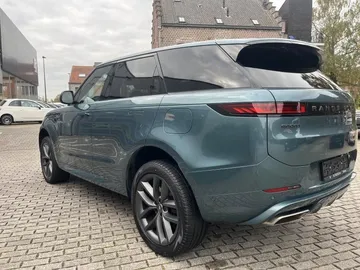 Car image 25