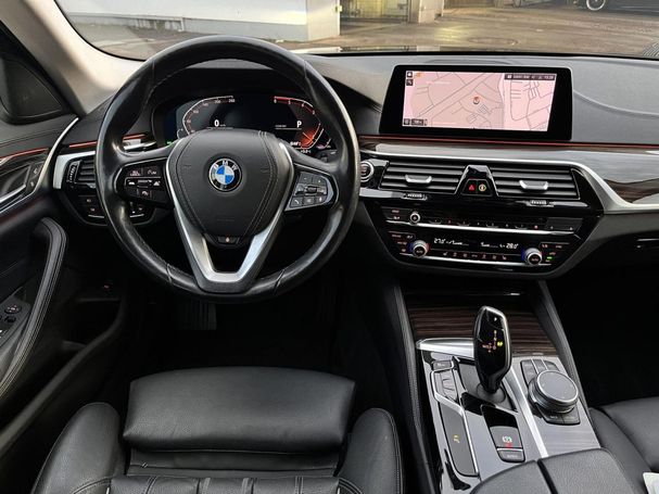 BMW 520d Touring xDrive 140 kW image number 13