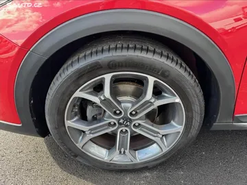 Car image 35