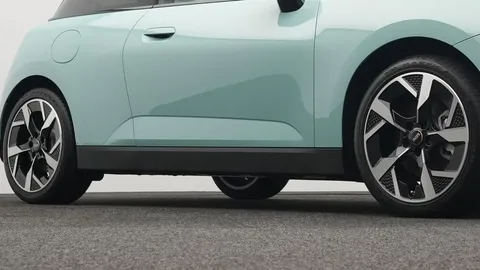 Car image 22