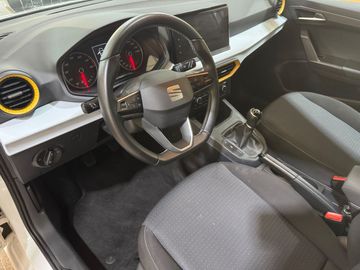 Car image 15