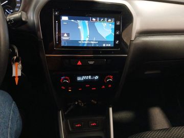 Car image 15