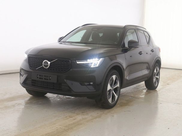 Volvo XC40 B3 Plus Dark 120 kW image number 1