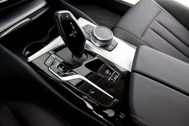 BMW 520d Touring 140 kW image number 17