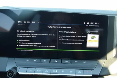 Car image 36