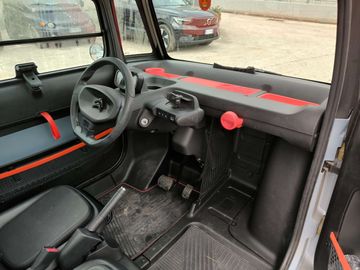 Car image 10