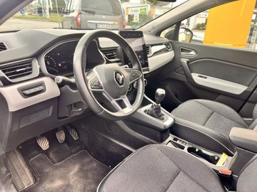 Car image 15