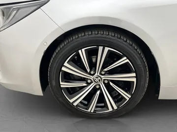 Car image 31