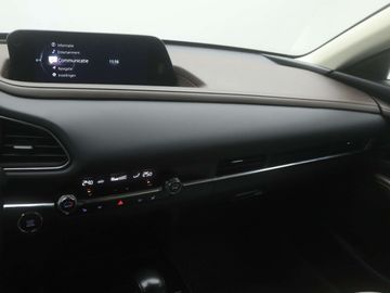 Car image 29