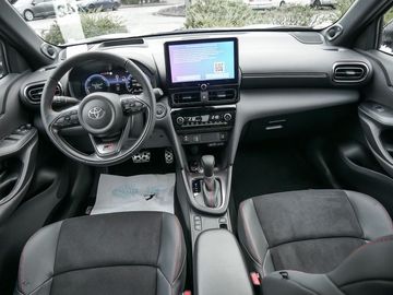 Car image 13