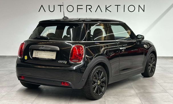 Mini Cooper SE Trim M 135 kW image number 4