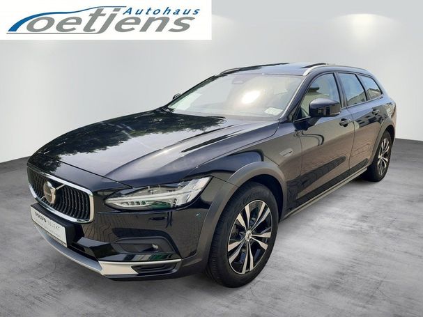 Volvo V90 Cross Country AWD Pro B4 145 kW image number 2