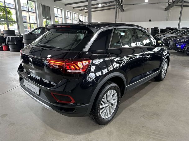 Volkswagen T-Roc 1.0 TSI T-Roc 81 kW image number 4