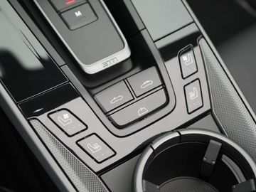 Car image 38