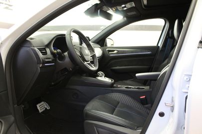 Car image 30