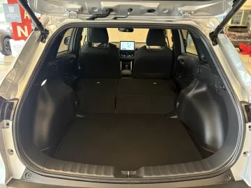Car image 38