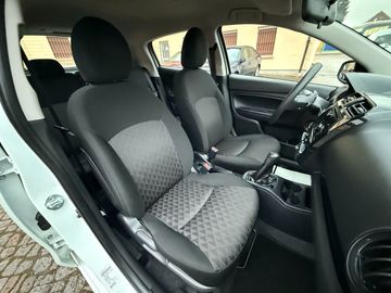 Car image 21