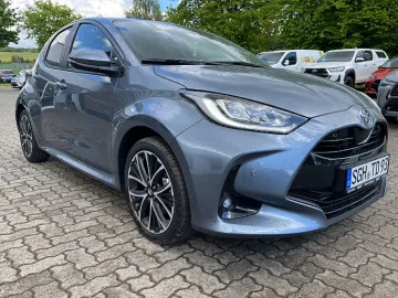 Car image 3