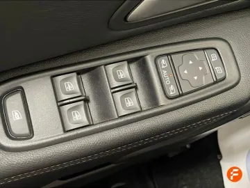 Car image 39