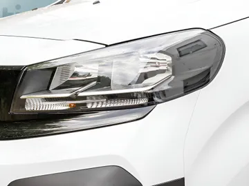 Car image 30