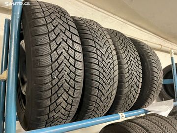 Car image 30