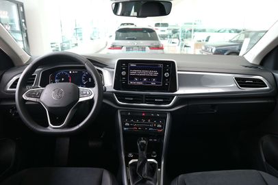 Car image 26