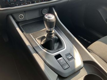 Car image 33