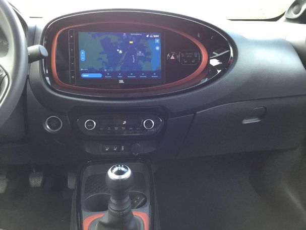 Toyota Aygo X 53 kW image number 11