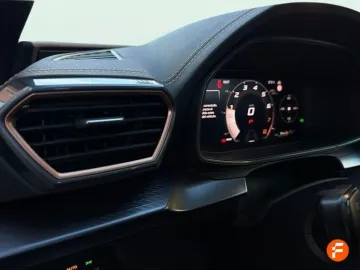 Car image 27
