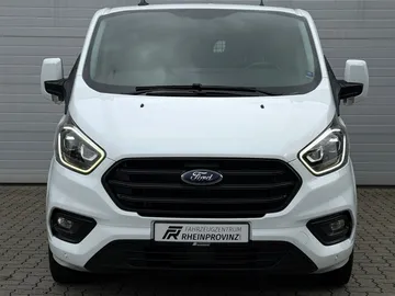 Car image 27