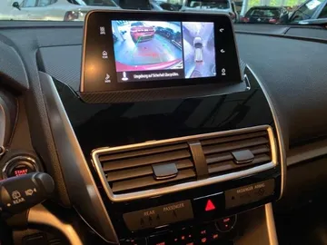 Car image 26