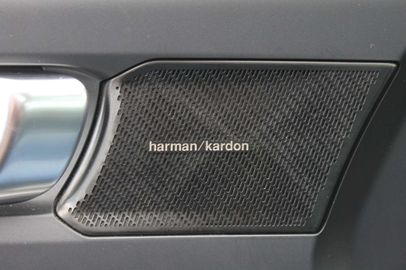 Car image 33