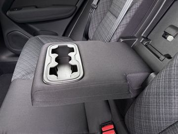 Car image 41