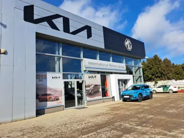 Car image 35