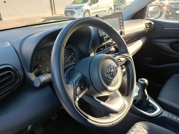 Car image 10