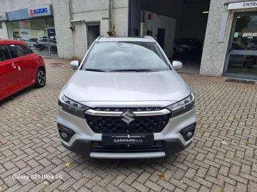 Car image 3