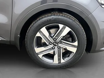 Car image 31