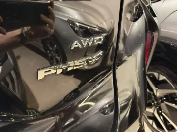 Car image 32