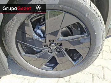Car image 28