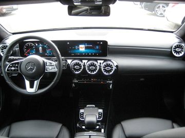 Car image 40