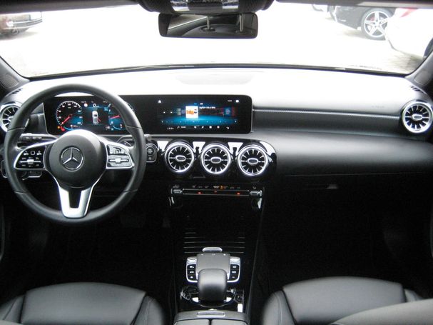 Mercedes-Benz A 220 140 kW image number 40