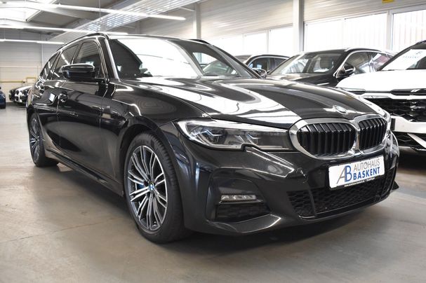 BMW 330d Touring M Sport 195 kW image number 9