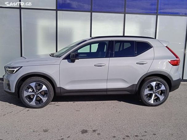 Volvo XC40 B4 Plus 144 kW image number 5